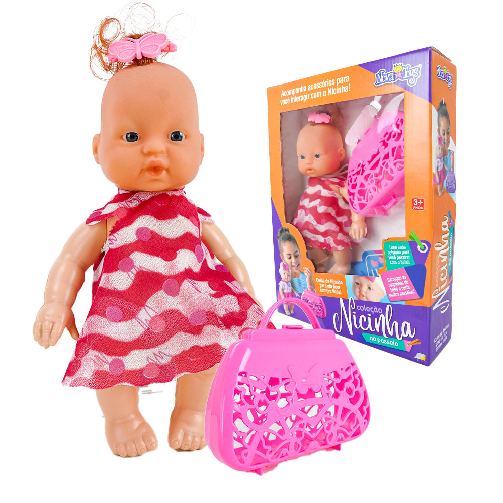 Boneca nicinha passeio